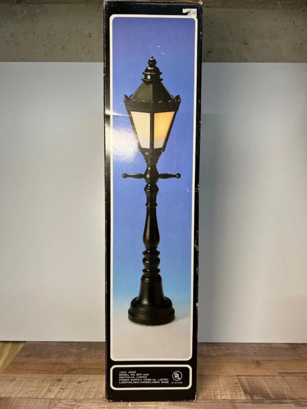 Black Christmas Candelabra Table Lamp With UL Certification For Indoor Use